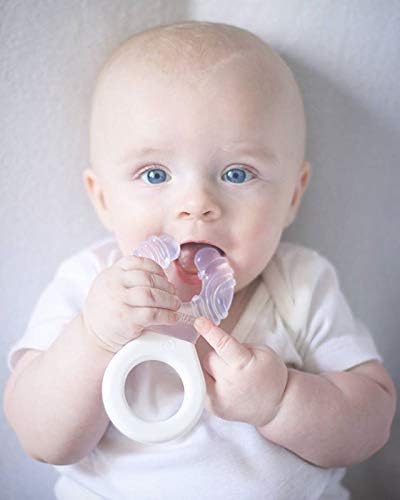 Twistshake Teether for 1+ Month Newborn Baby | Teething Ring Stimulates and Massages Sore Gums | Smoothing Relief with Handle | BPA Free